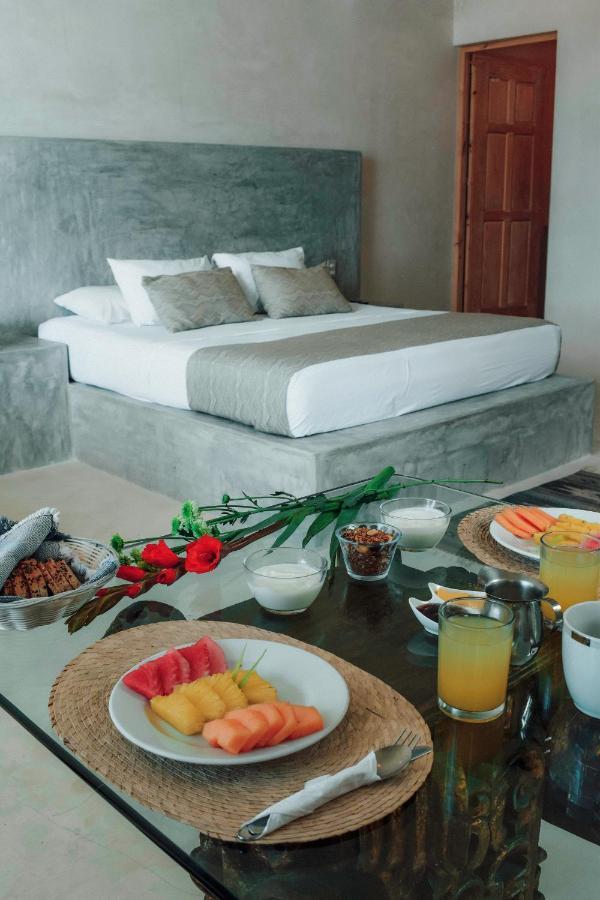 Lamar Hotel